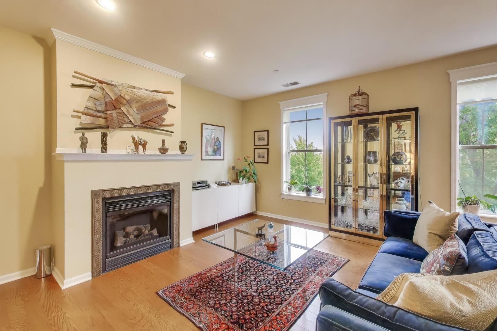 1950 Farnsworth Lane, Unit 202 Northbrook, IL 60062 - Photo 4 of 35