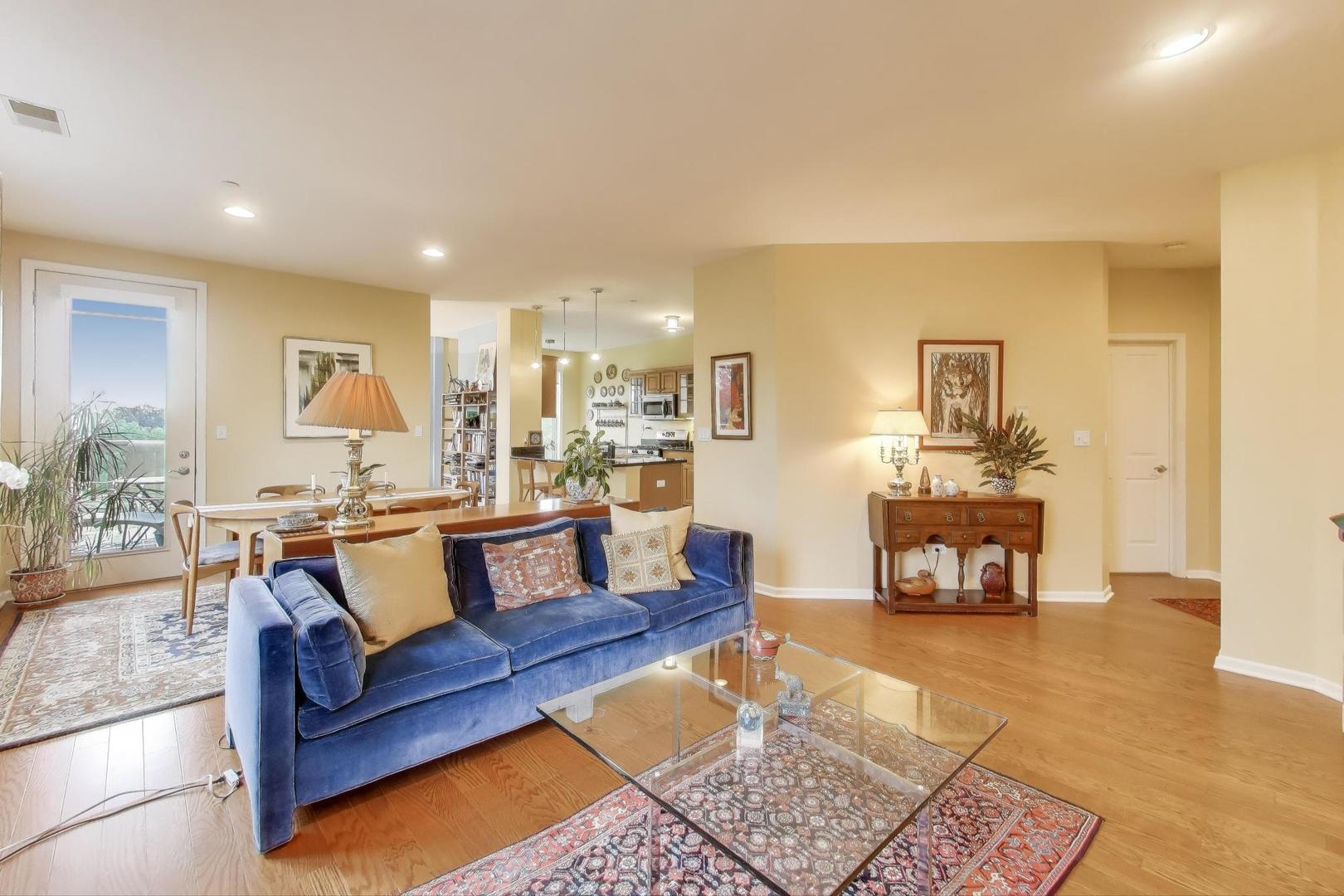 1950 Farnsworth Lane, Unit 202 Northbrook, IL 60062 - Photo 5 of 35