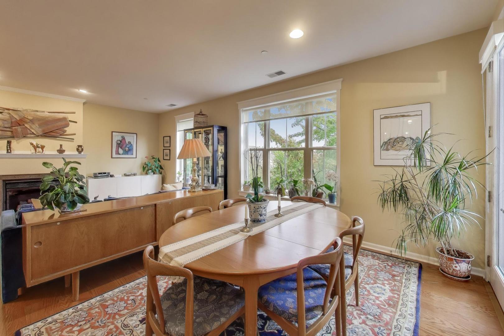 1950 Farnsworth Lane, Unit 202 Northbrook, IL 60062 - Photo 6 of 35