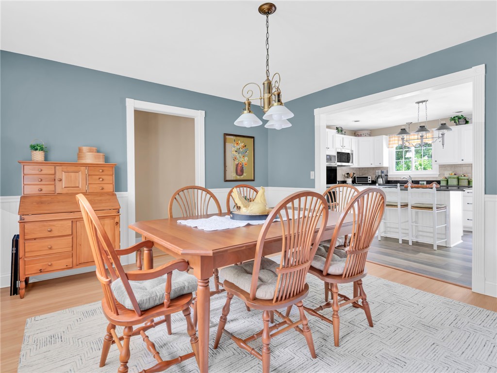 5605 Flat River Road Coventry, RI 02827 - Photo 15 of 43 Dining room