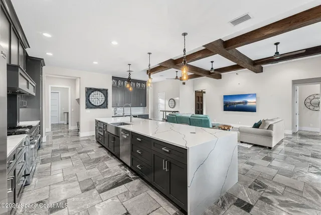 a view of a terrace with sky view