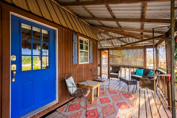 $289,500 | 152 Henderson Branch Road West, Ingram, TX 78025