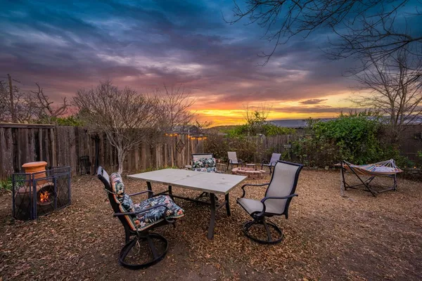 $289,500 | 152 Henderson Branch Road West, Ingram, TX 78025