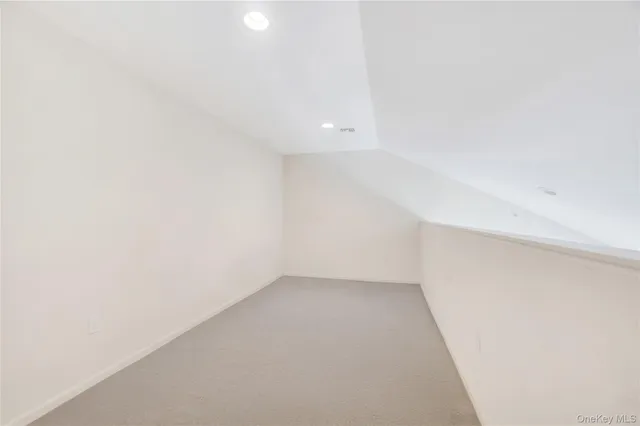 $479,000 | 132 Weatherby Lane, Unit 132, Central Islip, NY 11722