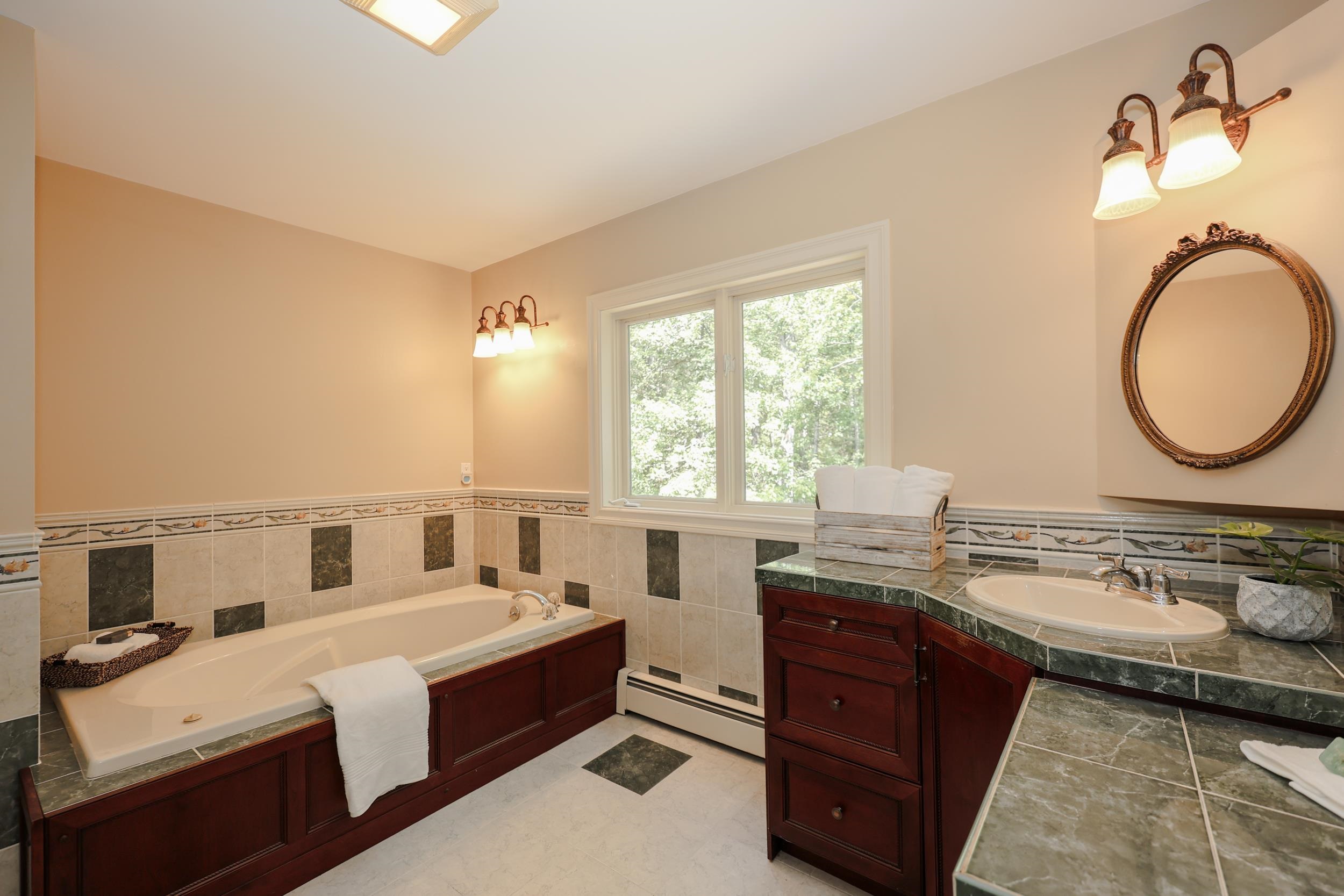 18 Nottingham Road Windham, NH 03087 - Photo 36 of 56