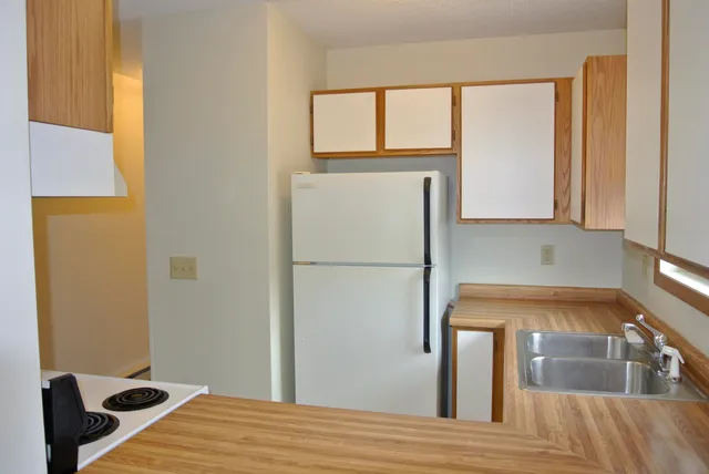 $1,200 | 47 East 4th Street, Superior, WI 54880