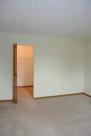 $1,200 | 47 East 4th Street, Superior, WI 54880