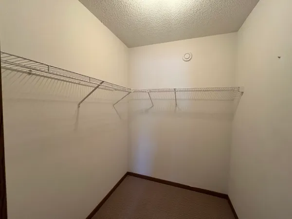 $1,200 | 47 East 4th Street, Superior, WI 54880