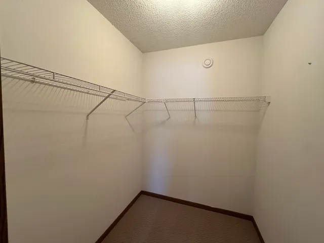 $1,200 | 47 East 4th Street, Superior, WI 54880