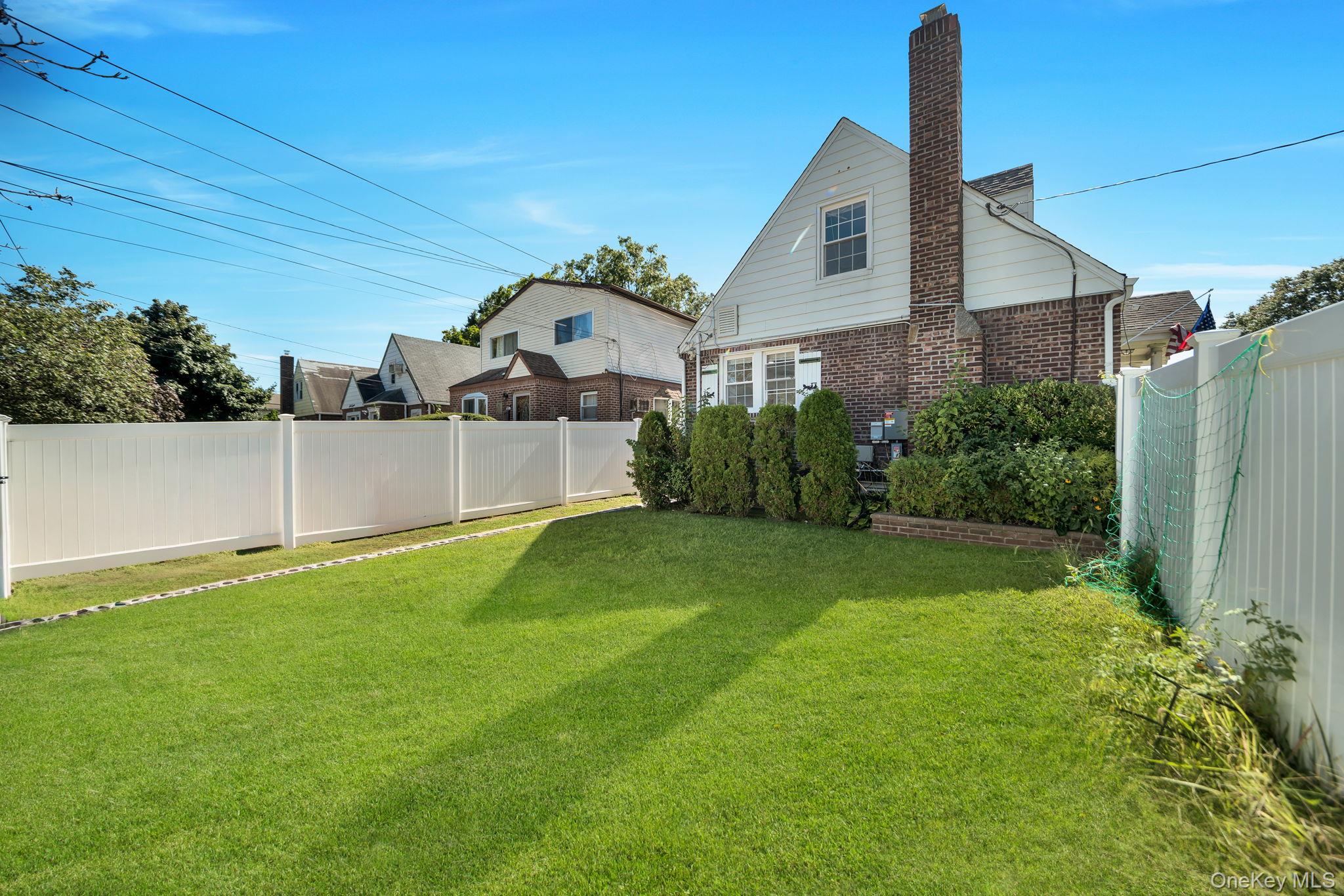 64 Dewitt Street Valley Stream, NY 11580 - Photo 28 of 32 Gallery Image 28