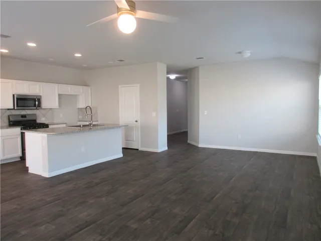 $2,100 | 10913 Gonzales Ranger Pass, Austin, TX 78754