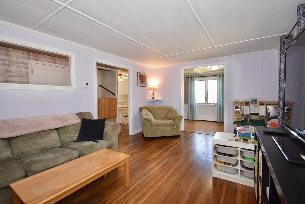 2 Maple Street Bourne, MA 02532 - Photo 4 of 14