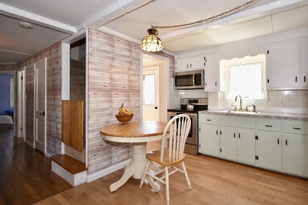 2 Maple Street Bourne, MA 02532 - Photo 5 of 14