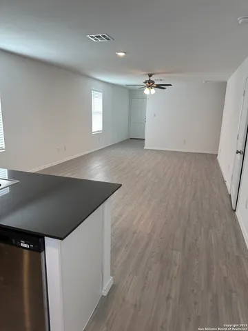 $1,575 | 1830 Stonechat, New Braunfels, TX 78130