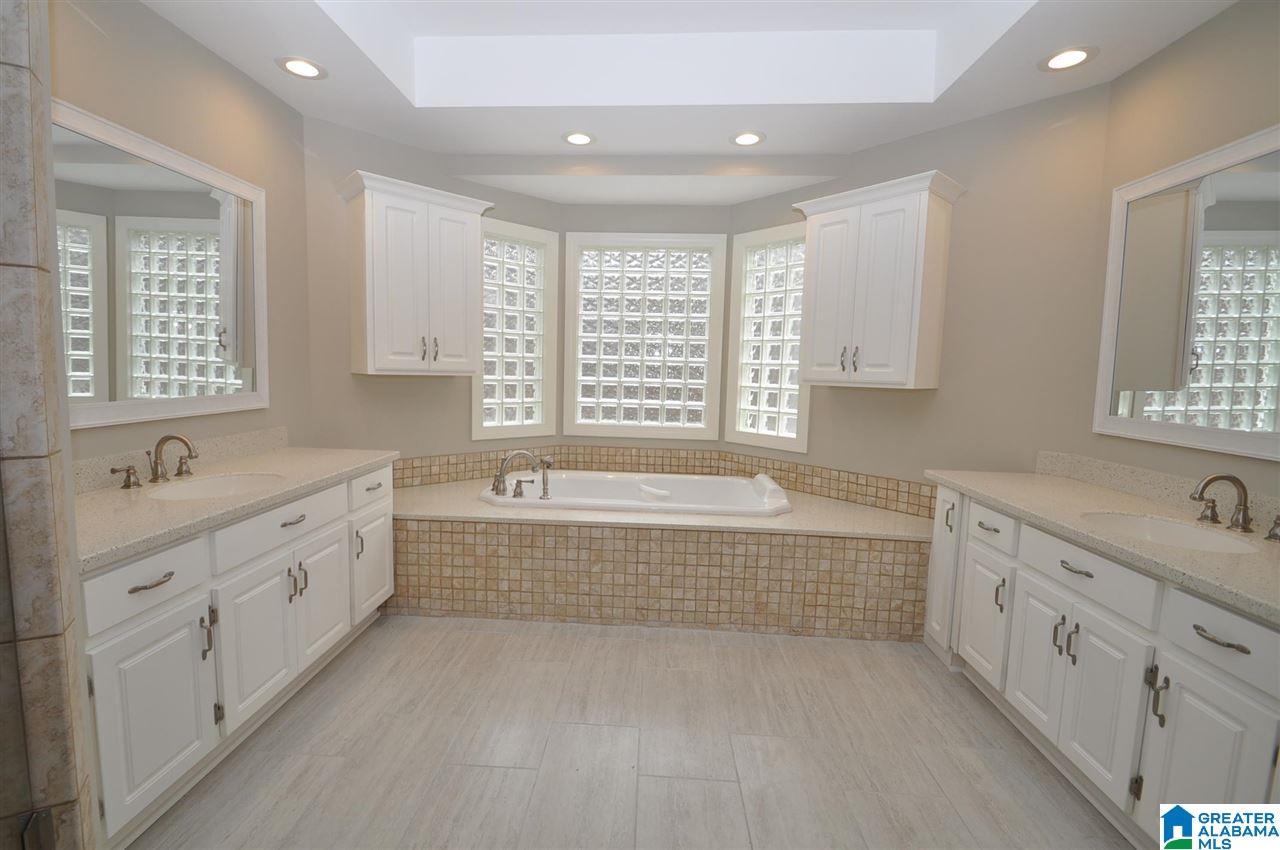 227 Weatherly Club Drive Alabaster, AL 35007 - Photo 19 of 33