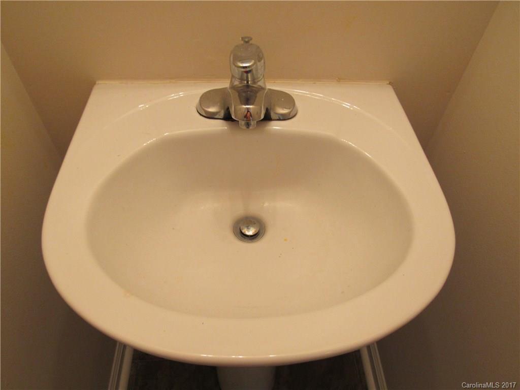 1604 Flagsworth Road, Unit 224 Clover, SC 29710 - Photo 9 of 17 Gallery Image 9