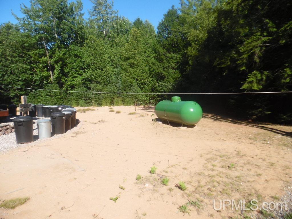 4518 12th Road Escanaba, MI 49829 - Photo 17 of 39
