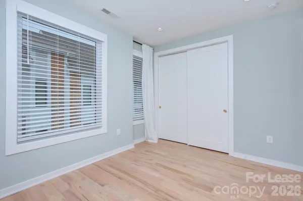 $3,200 | 2737 Shenandoah Avenue, Charlotte, NC 28205