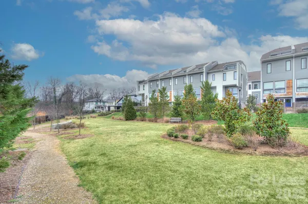 $3,200 | 2737 Shenandoah Avenue, Charlotte, NC 28205