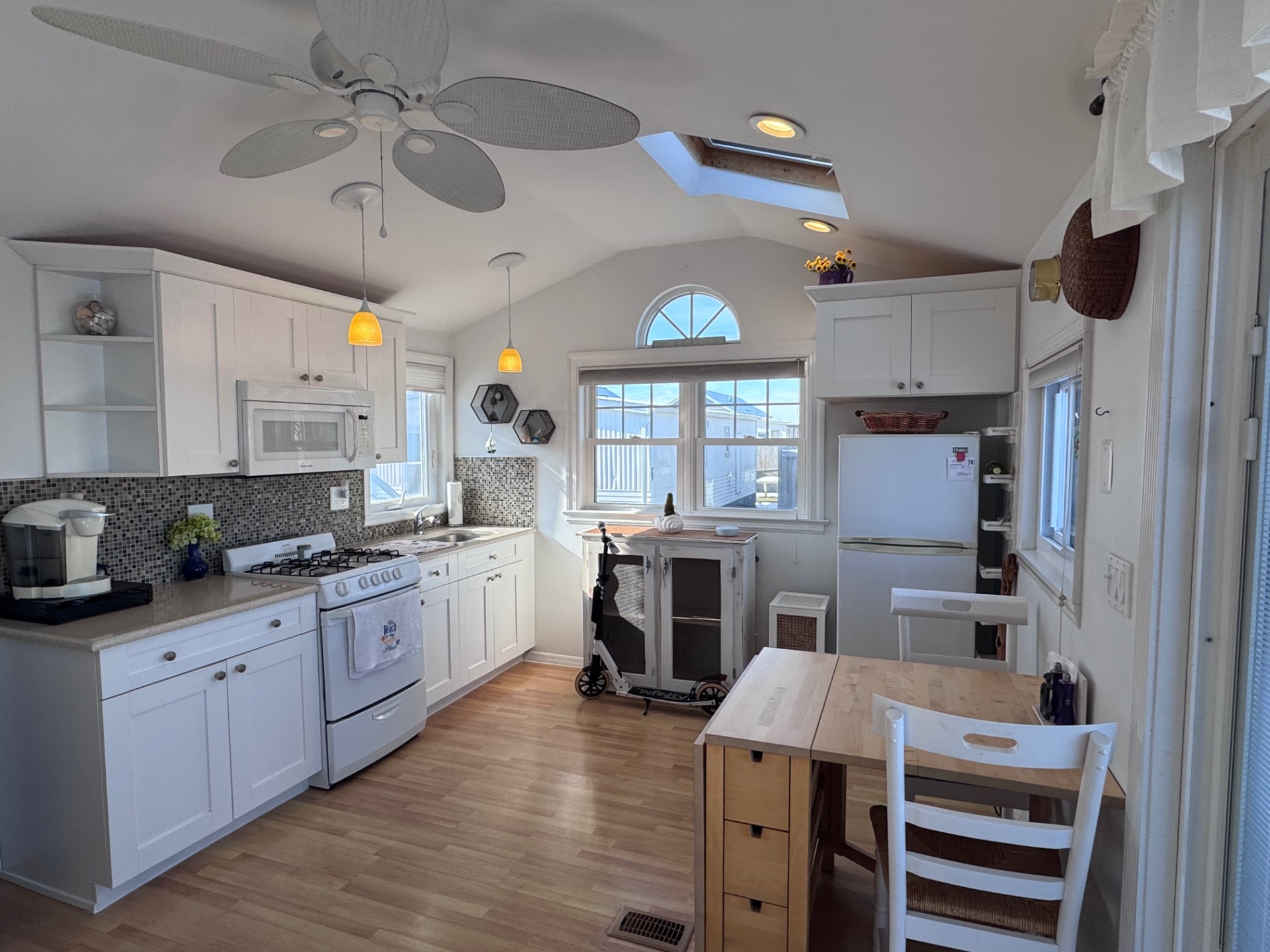 100 Deforest Road, Unit 308 Montauk, NY 11954 - Photo 6 of 16