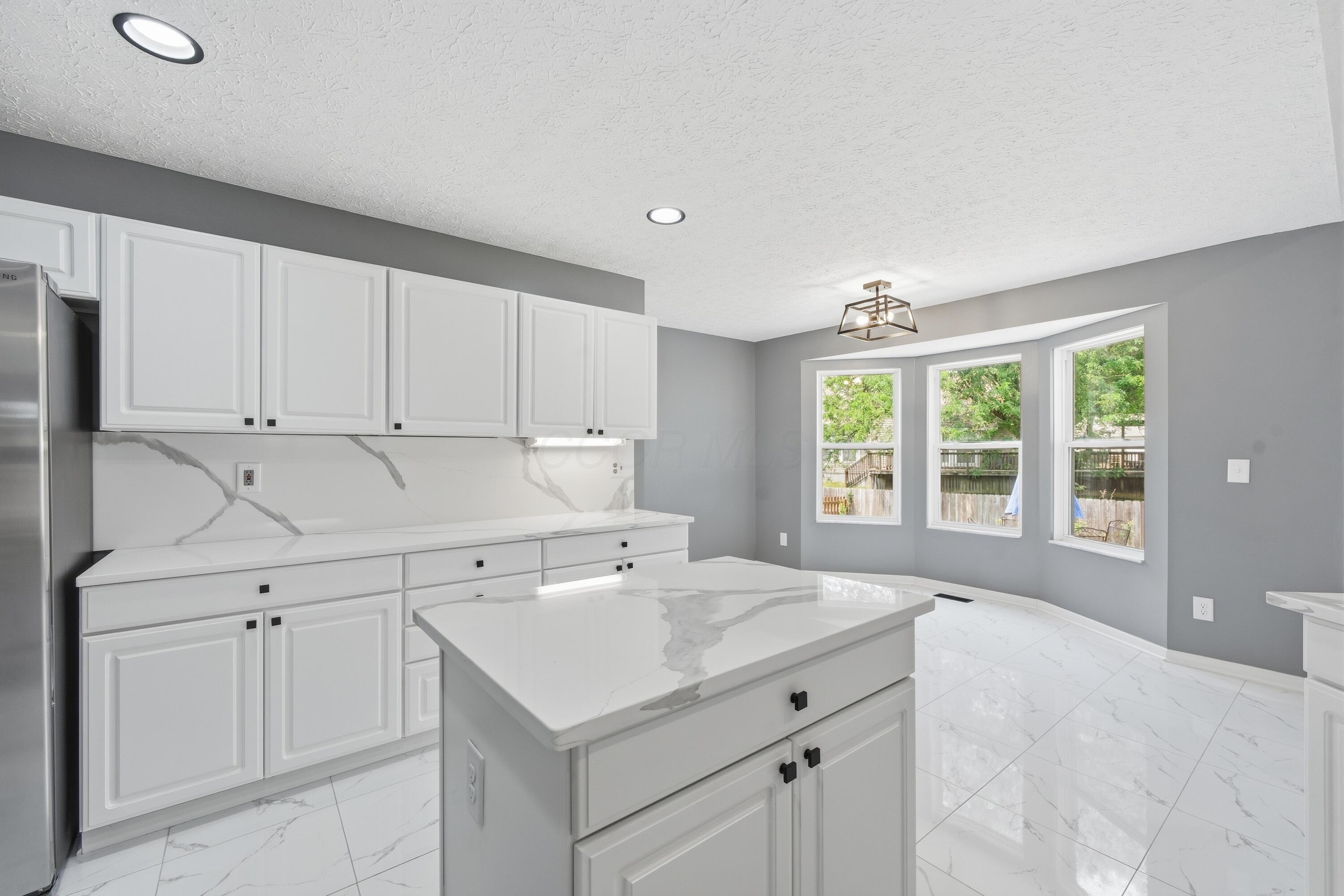 5332 Sutter Home Road Hilliard, OH 43026 - Photo 12 of 49 Kitchen