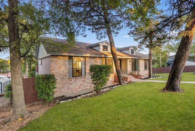 $440,000 | 3528 South Hampton Road, Dallas, TX 75224