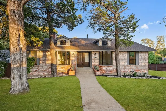 $440,000 | 3528 South Hampton Road, Dallas, TX 75224