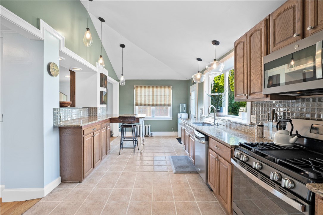 23 Pierce Street Westerly, RI 02891 - Photo 16 of 33 Gallery Image 16