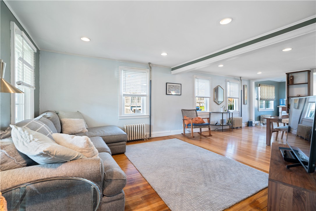 23 Pierce Street Westerly, RI 02891 - Photo 5 of 33 Gallery Image 5