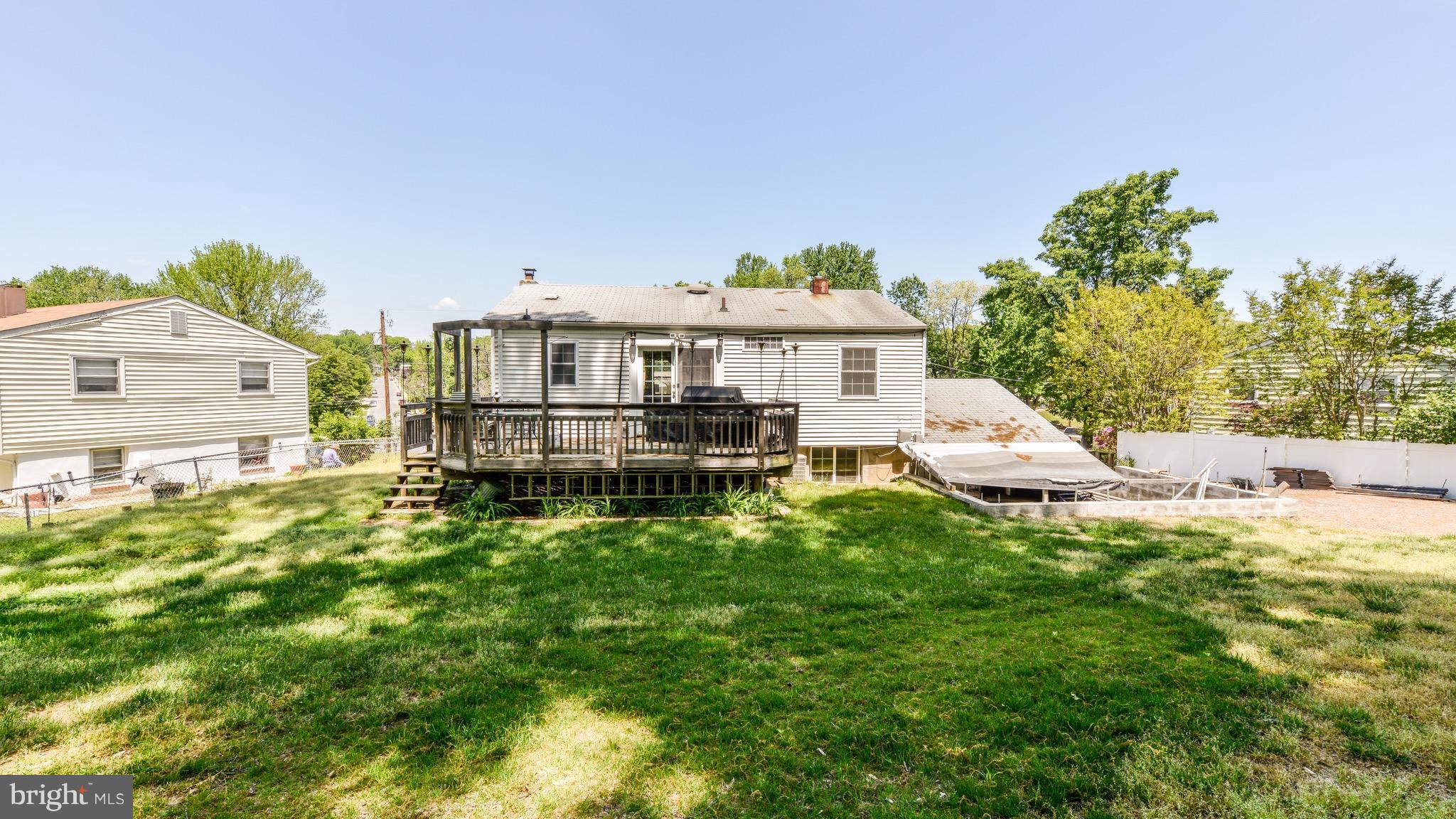 15142 Georgia Road Woodbridge, VA 22191 - Photo 22 of 30 Exterior (Rear)