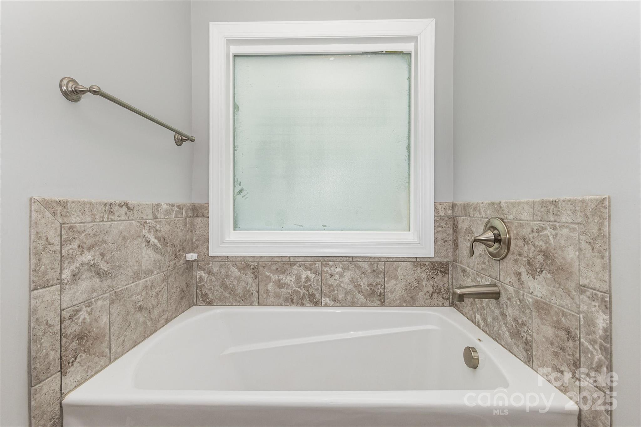 1785 Shamrock Avenue Lancaster, SC 29720 - Photo 19 of 30 a bathroom with a bathtub
