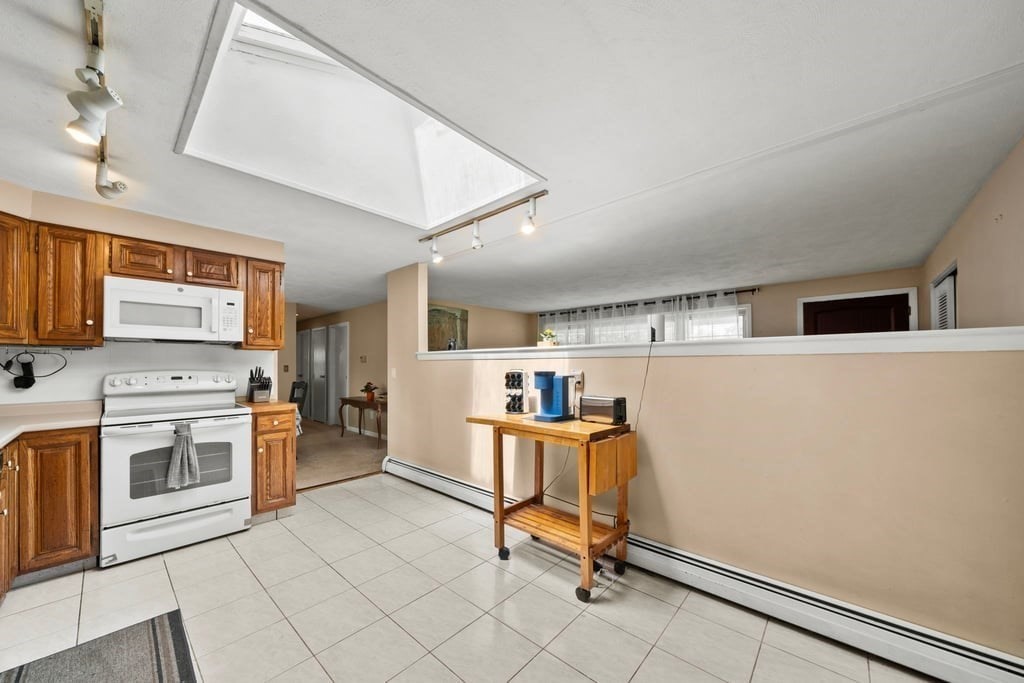 6 Antrim Road Peabody, MA 01960 - Photo 9 of 40
