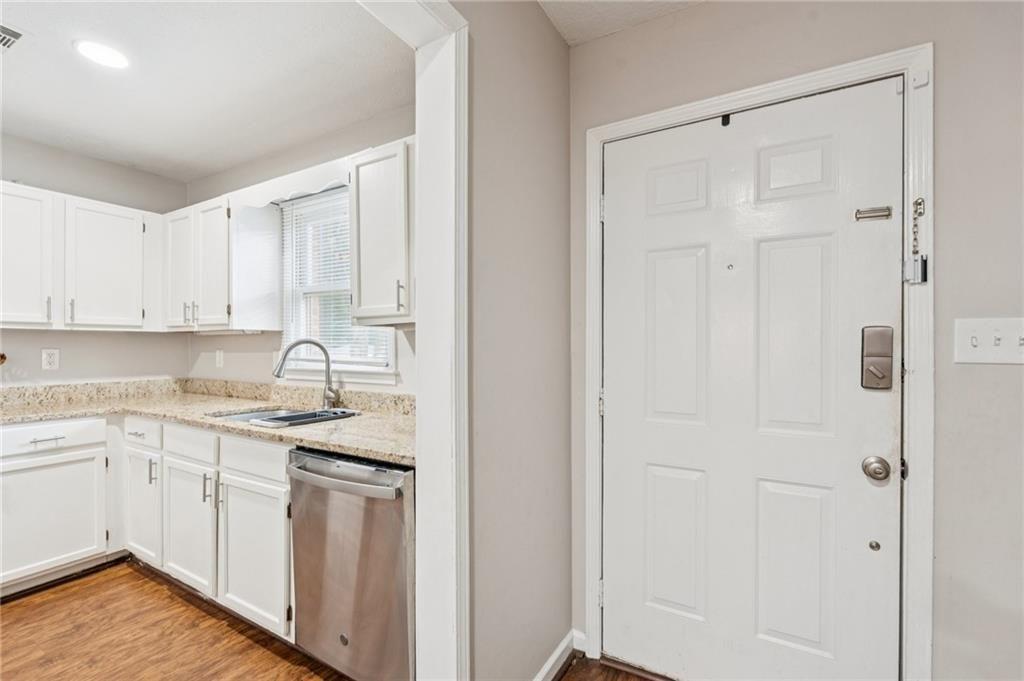 2926 Webb Bridge Road Alpharetta, GA 30009 - Photo 3 of 31