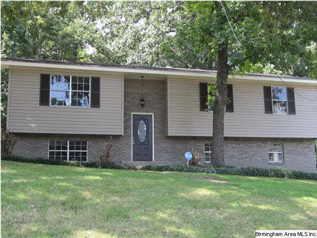 316 Foxglen Road Birmingham, AL 35215 - Photo 2 of 16