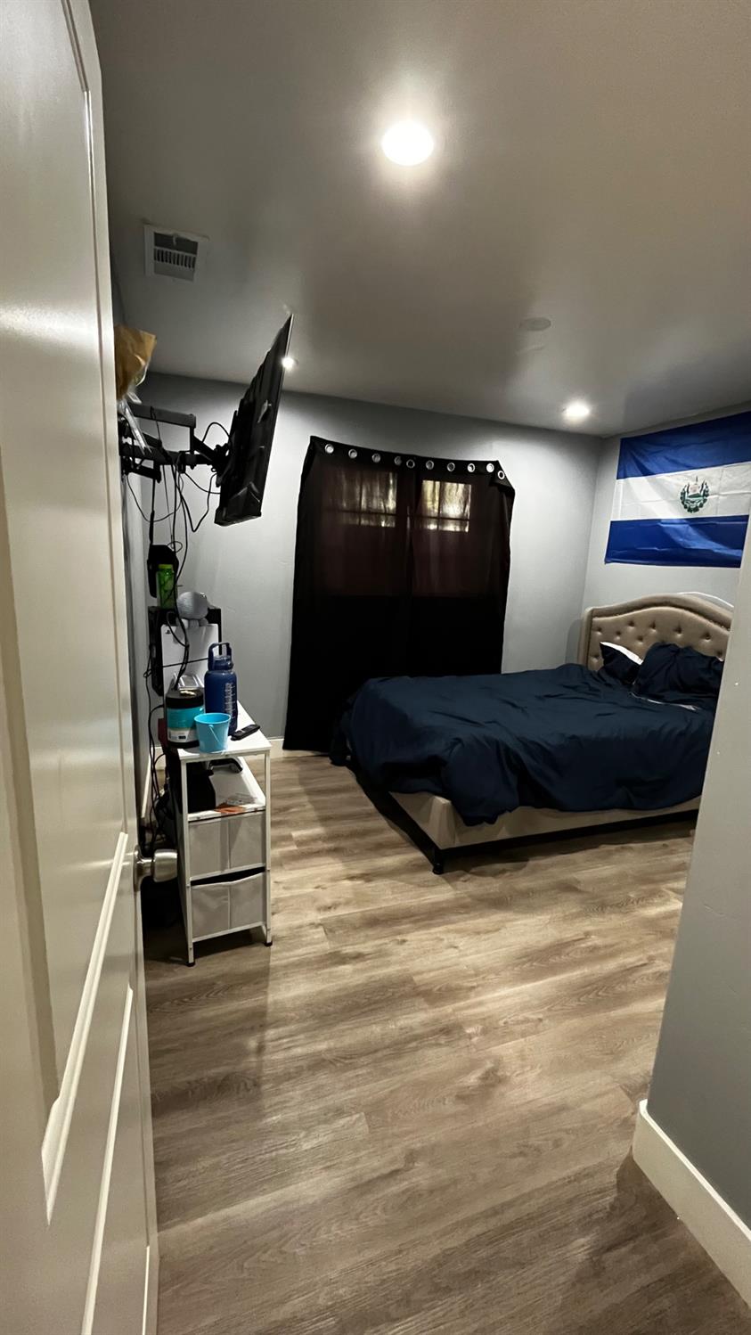 1738 U Street Rio Linda, CA 95673 - Photo 35 of 50 a living room with furniture