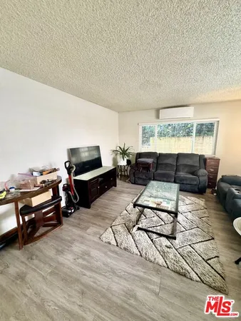 $1,997 | 755 West 30th Street, Unit 7, San Pedro, CA 90731