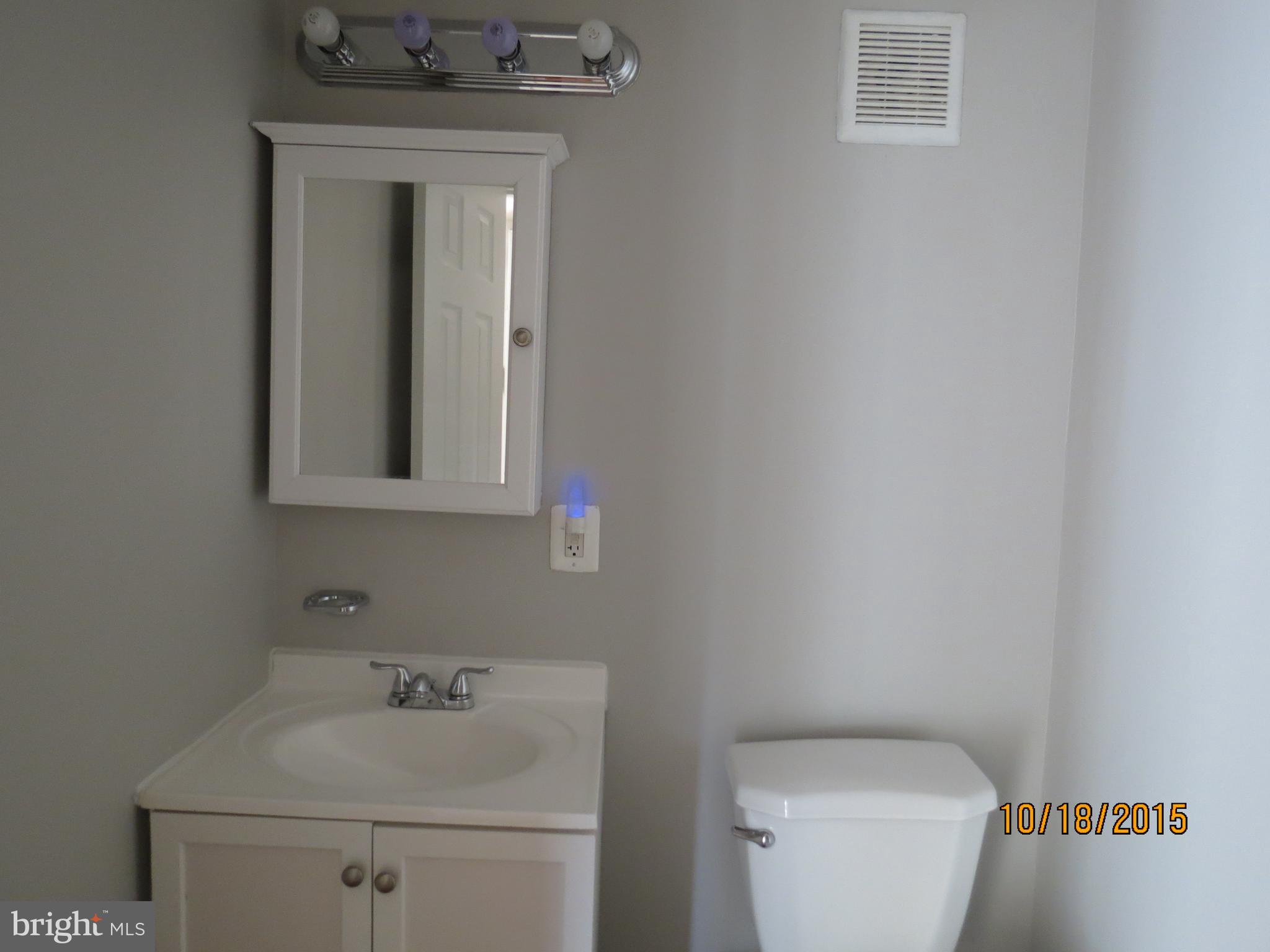 1939 Addison Road South District Heights, MD 20747 - Photo 11 of 14