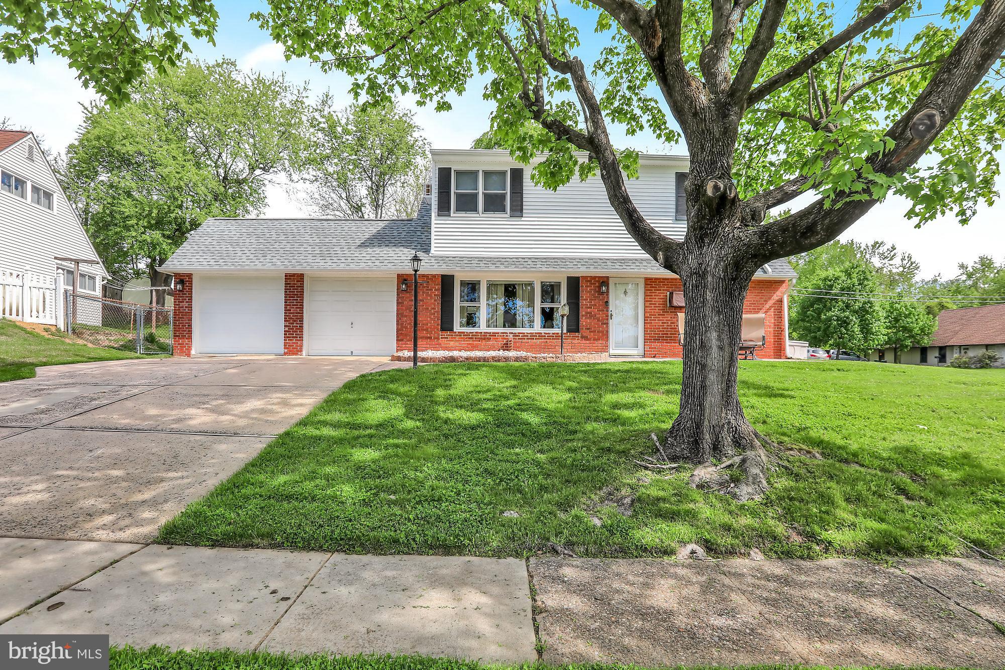 2 Thistle Road Levittown, PA 19056 - Photo 2 of 23