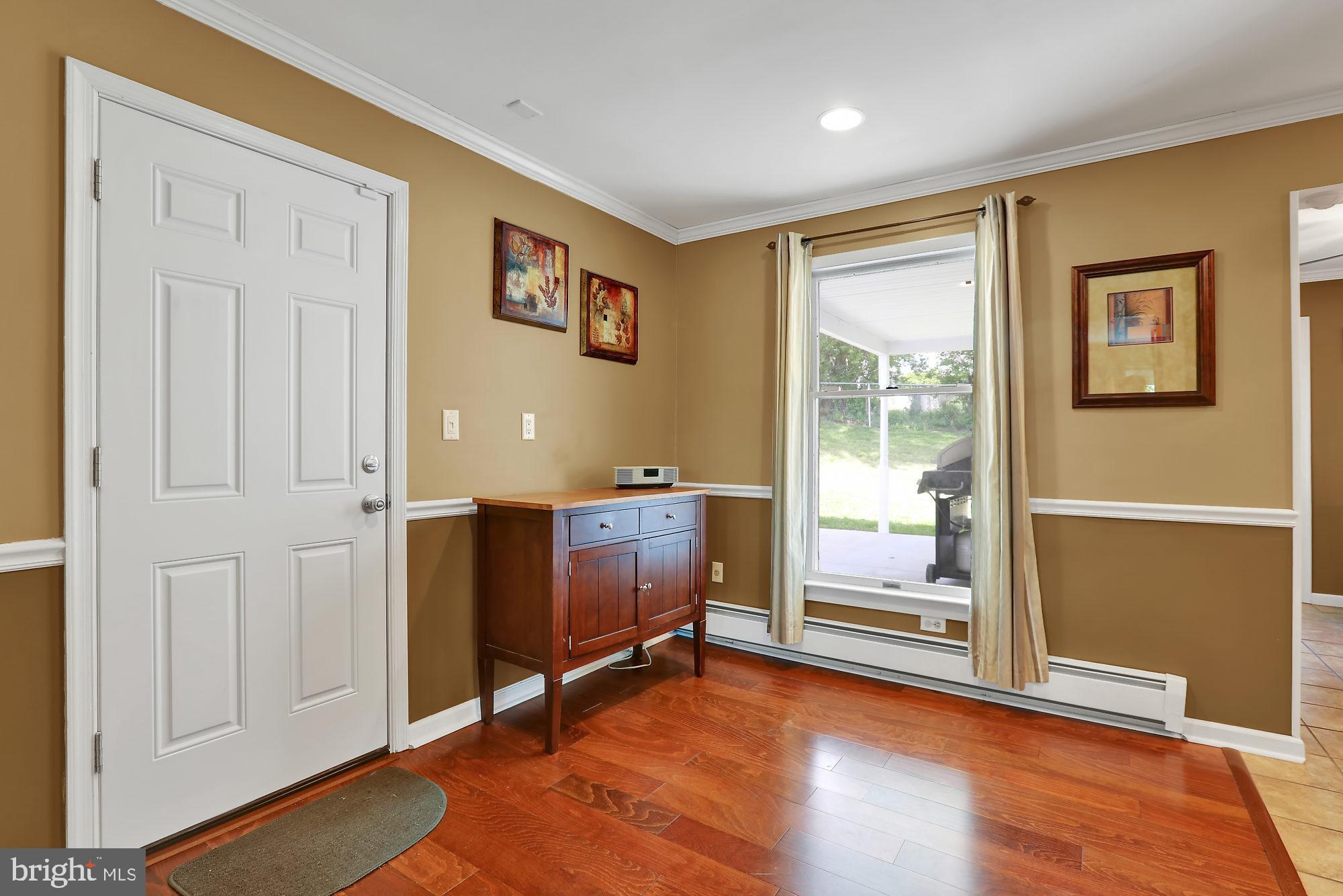 2 Thistle Road Levittown, PA 19056 - Photo 5 of 23 Dining Room