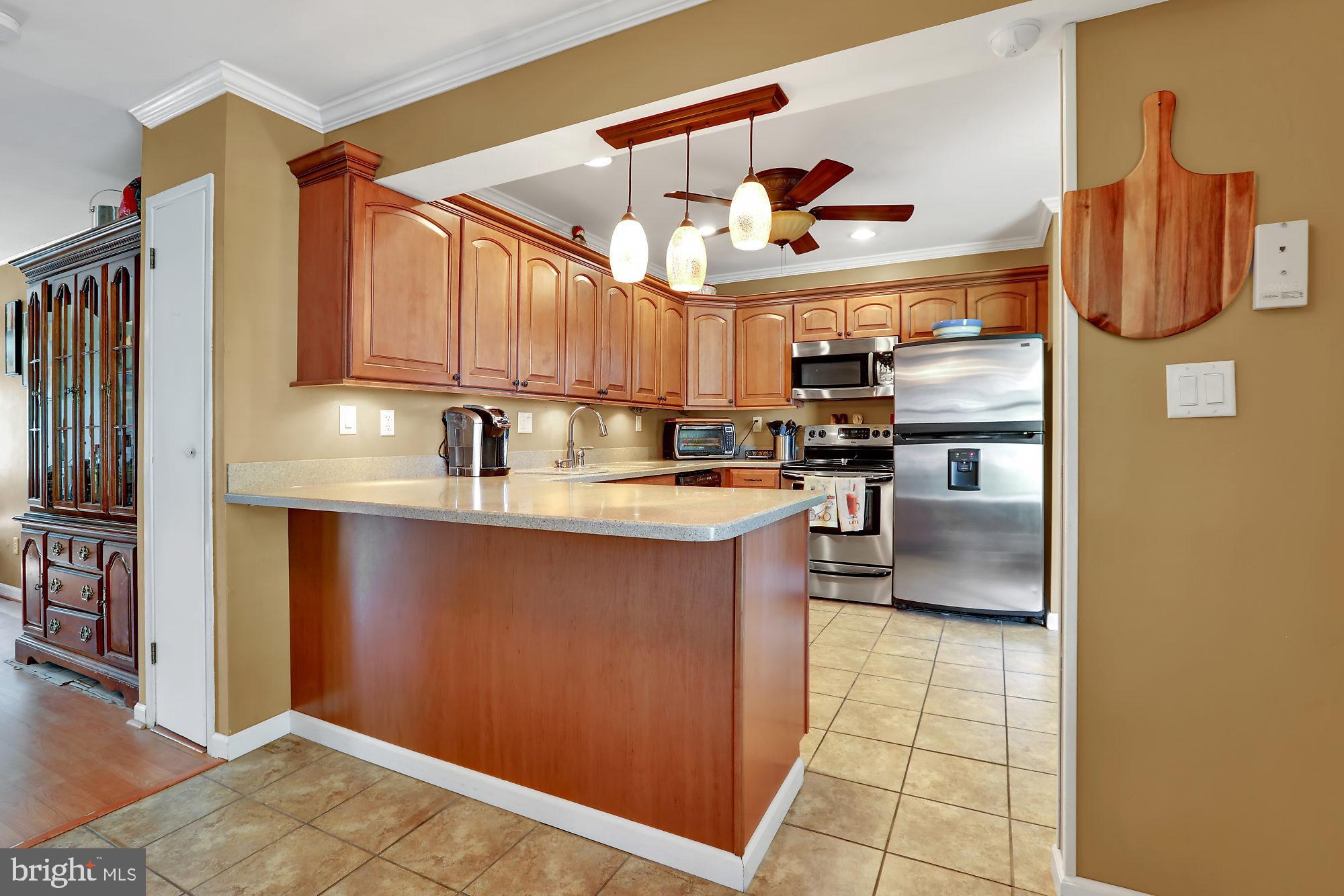 2 Thistle Road Levittown, PA 19056 - Photo 6 of 23 Kitchen