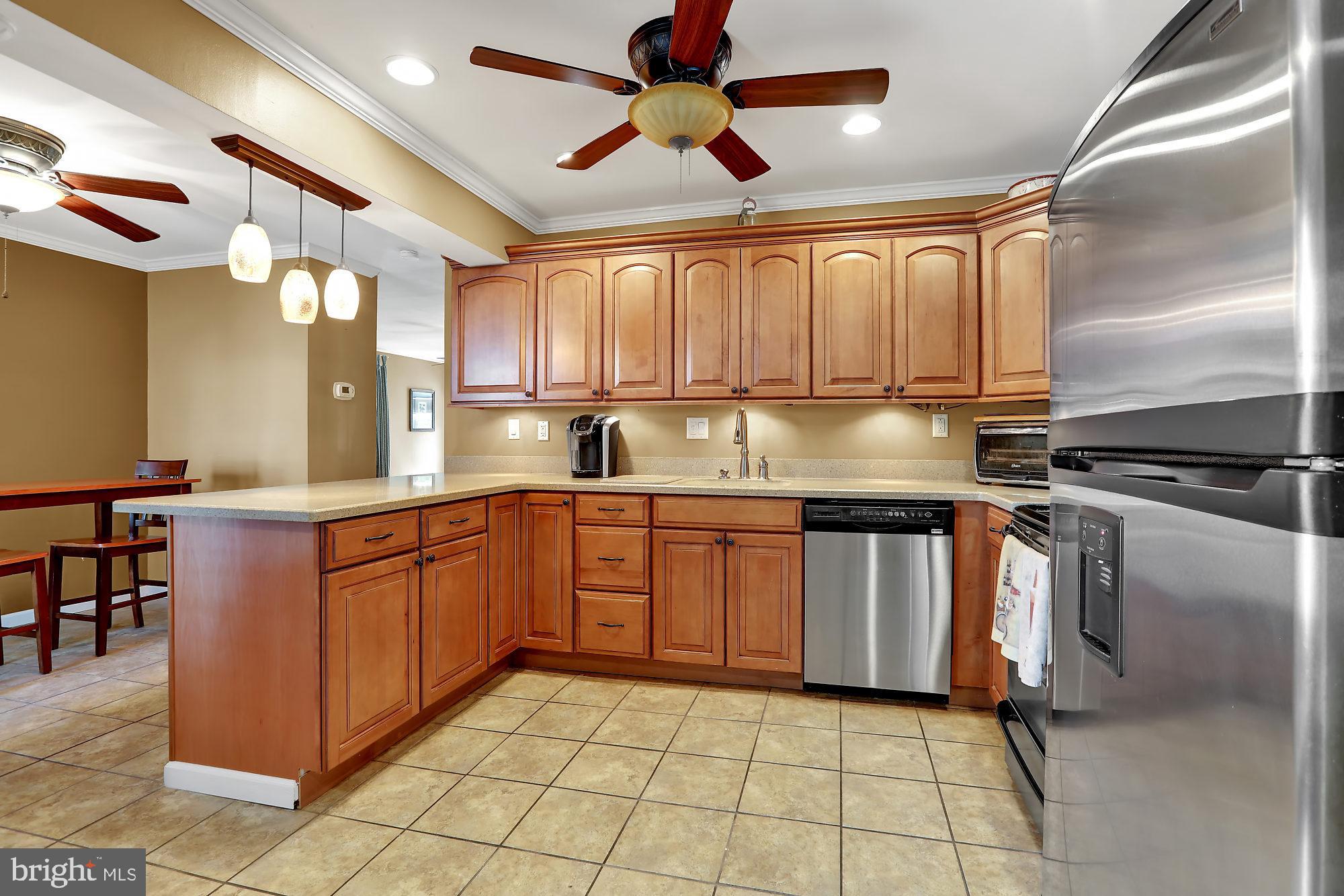 2 Thistle Road Levittown, PA 19056 - Photo 8 of 23