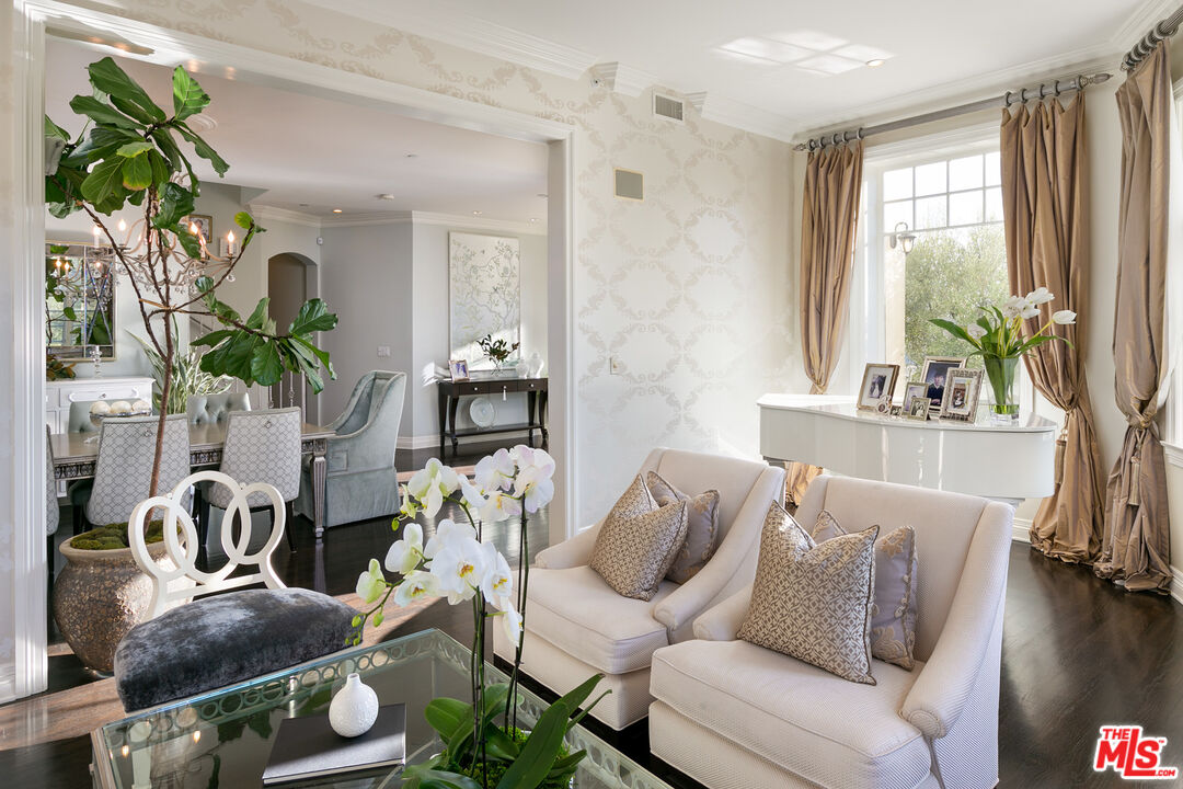 1658 Lindacrest Drive Beverly Hills, CA 90210 - Photo 12 of 29