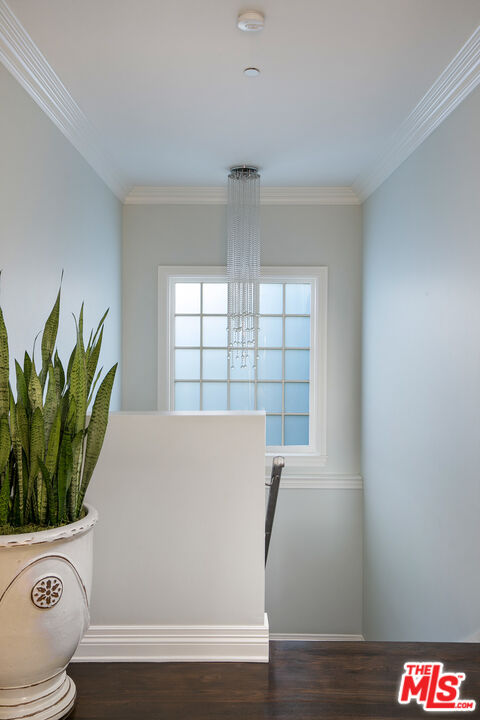 1658 Lindacrest Drive Beverly Hills, CA 90210 - Photo 16 of 29