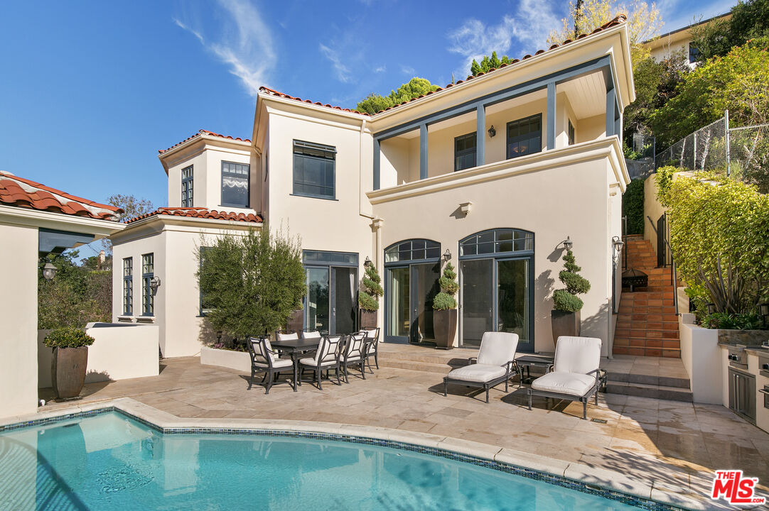 1658 Lindacrest Drive Beverly Hills, CA 90210 - Photo 2 of 29