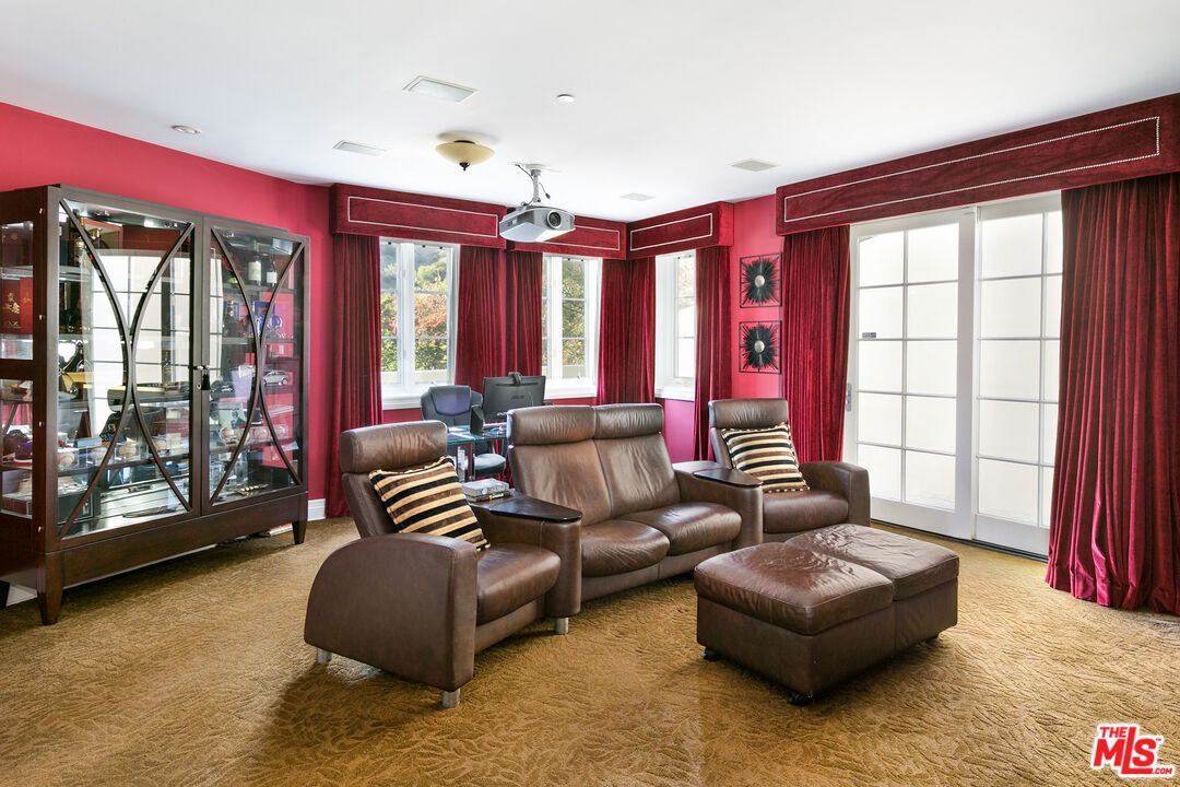 1658 Lindacrest Drive Beverly Hills, CA 90210 - Photo 25 of 29