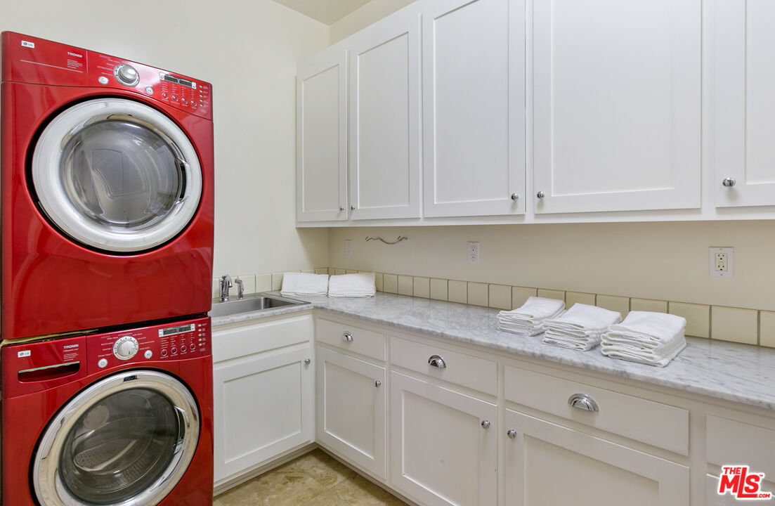 1658 Lindacrest Drive Beverly Hills, CA 90210 - Photo 28 of 29