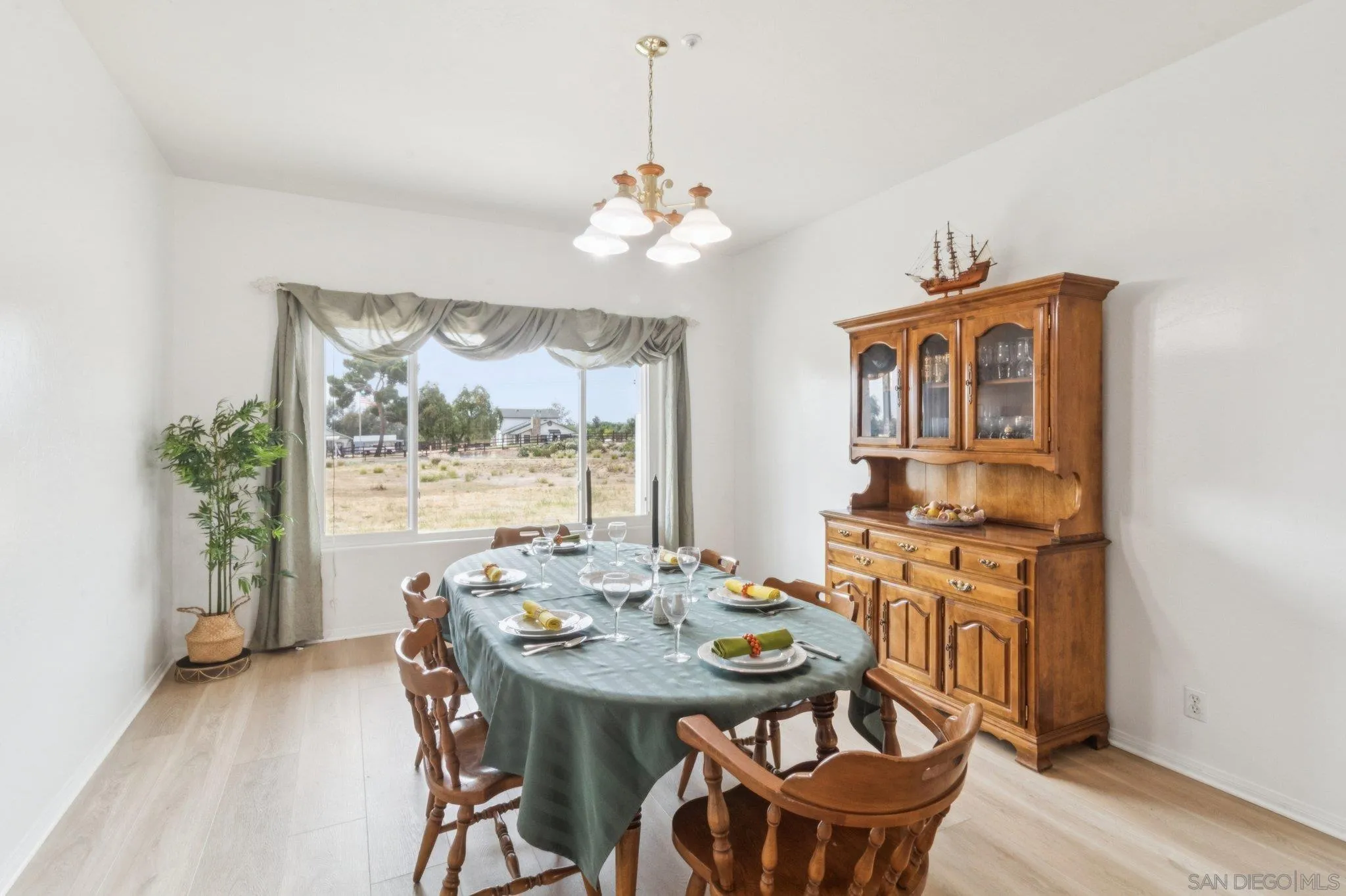 1346 Wilson Road Ramona, CA 92065 - Photo 20 of 71 Ramona homes with privacy