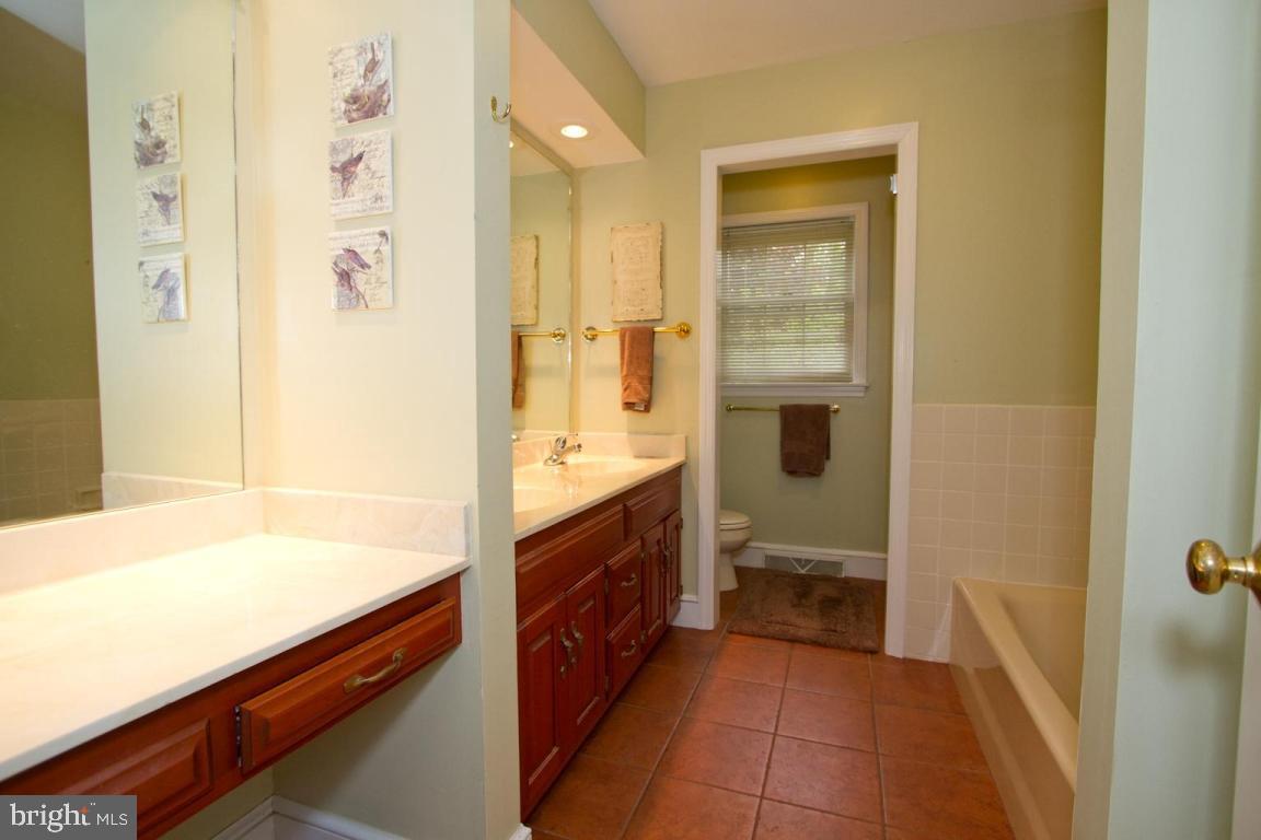 2924 Brookfield Road Lancaster, PA 17601 - Photo 38 of 60
