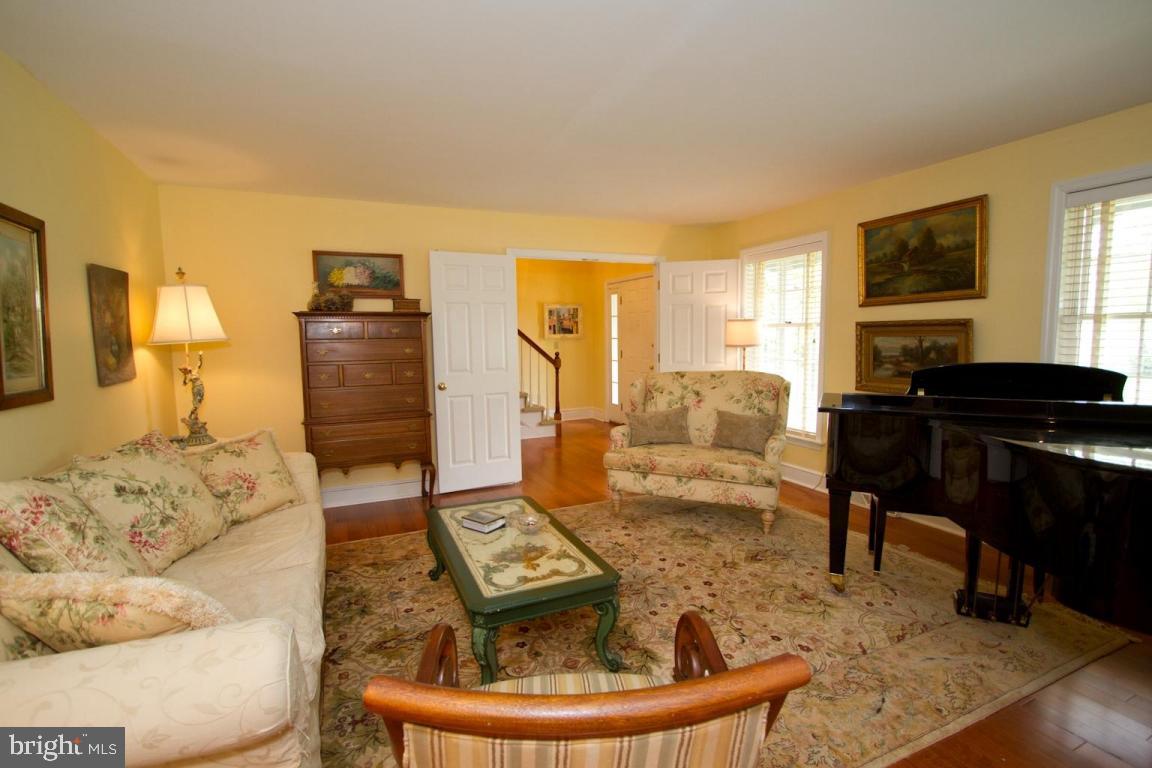 2924 Brookfield Road Lancaster, PA 17601 - Photo 10 of 60