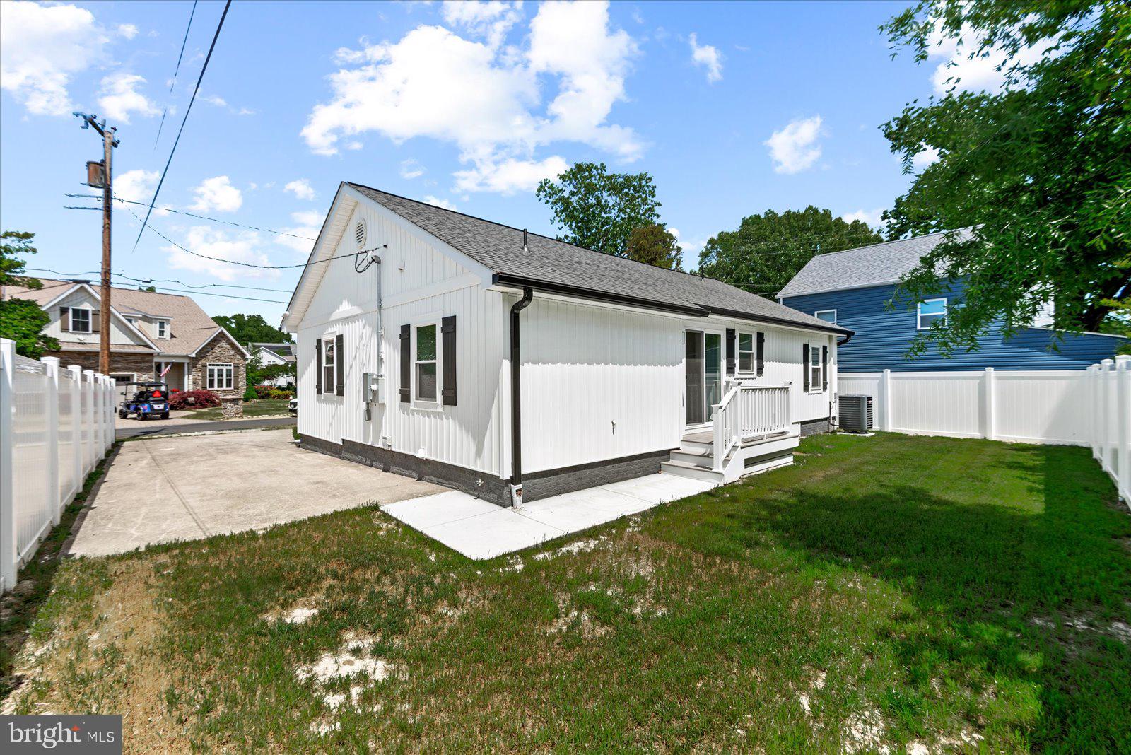 408 Wirt Street Colonial Beach, VA 22443 - Photo 45 of 46 Charming home with spacious yard.